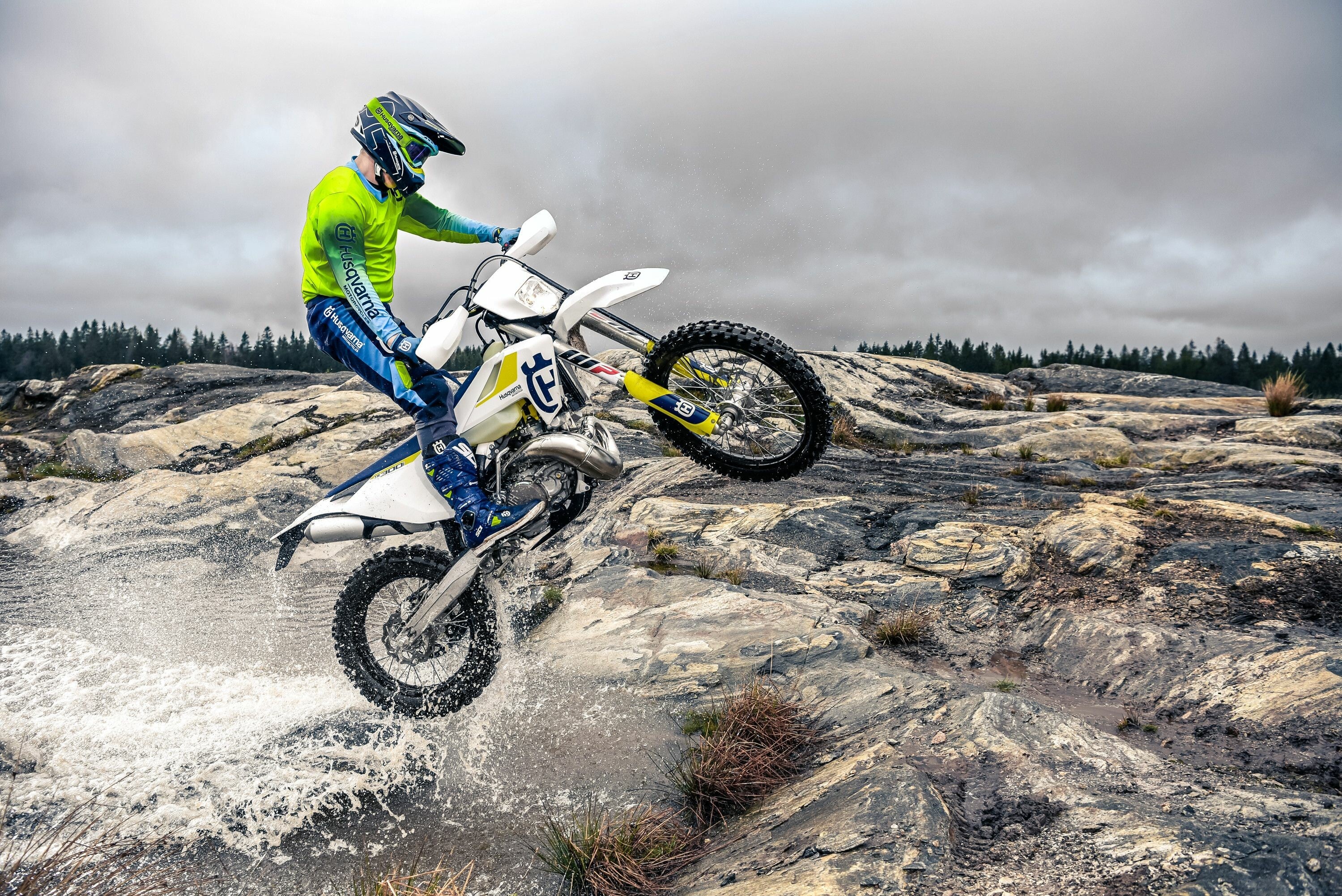 12301-2999x2002-desktop-hd-husqvarna-wallpaper-image